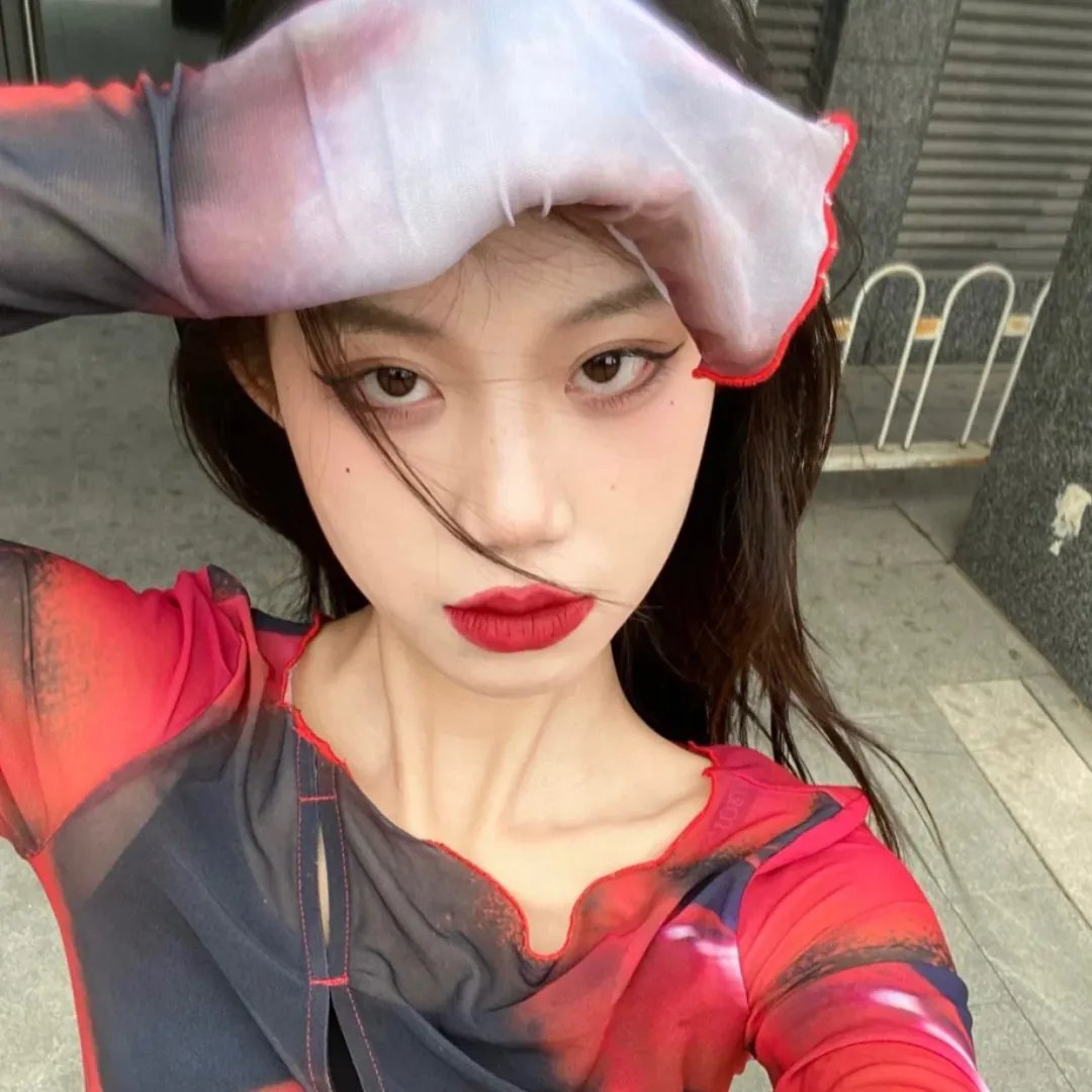 彩云妃子 海报